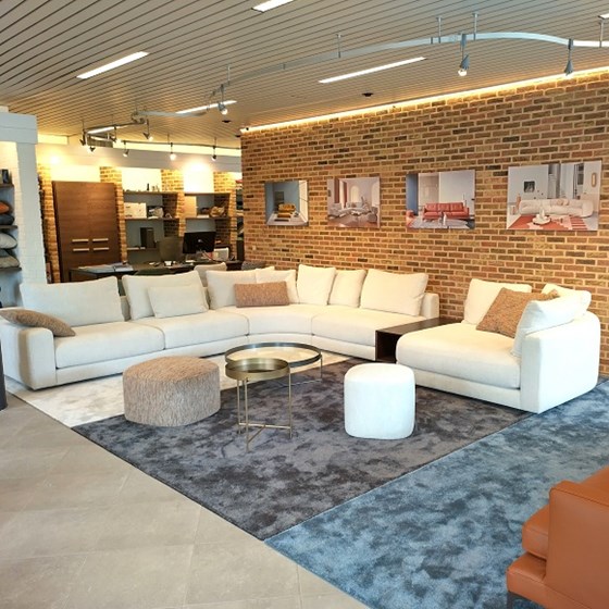 Stone GROOT HOEKSALON DESIGN met tafeltjes Solden Toonzaalmodel Olta