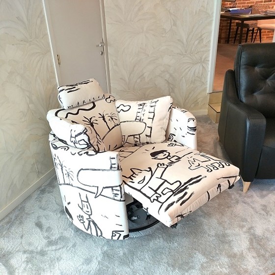 Fama Moonrise speciale relax zetel design MARISCAL zetelboetiek